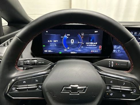 Used 2024 Chevrolet Equinox EV RS image 10