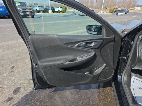 Used 2024 Chevrolet Malibu LT image 18