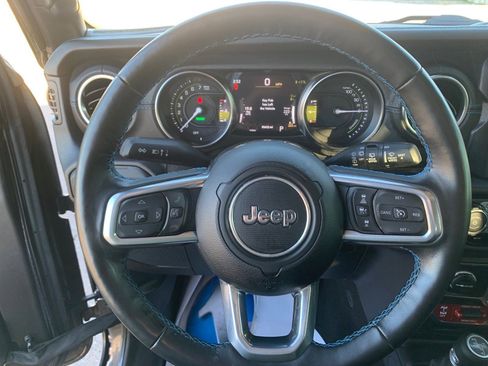 Used 2022 Jeep Wrangler Unlimited Rubicon 4xe w/ Dual Top Group image 17