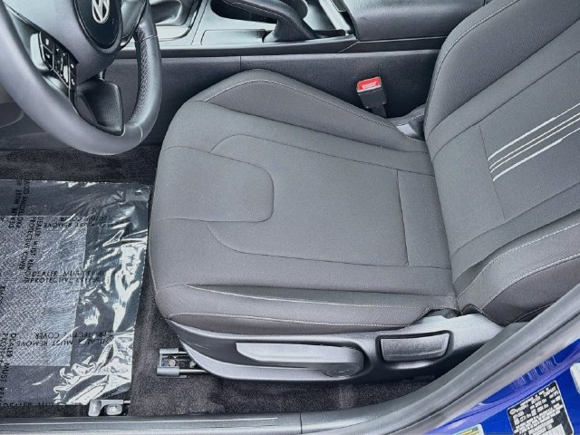 Certified 2026 Hyundai Elantra Sport FWD image 19
