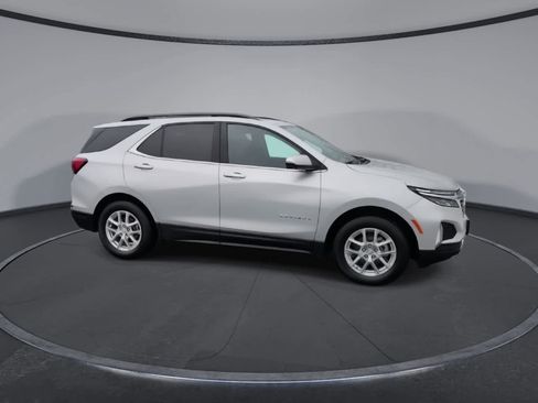 Used 2022 Chevrolet Equinox LT image 9