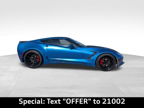 Used 2019 Chevrolet Corvette Stingray Coupe image 2