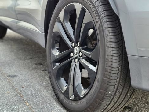 Used 2026 Jaguar F-PACE R-Dynamic S AWD/4WD image 45