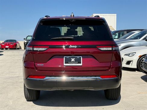 Used 2024 Jeep Grand Cherokee Limited 4xe w/ Luxury Tech Group II image 10