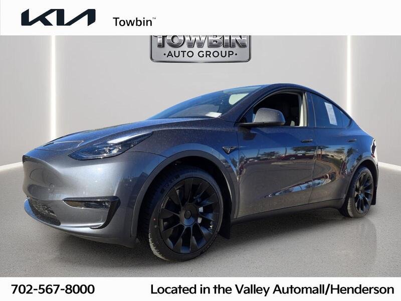 Used 2023 Tesla Model Y Long Range AWD/4WD image 1
