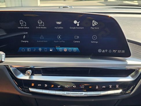 New 2026 Cadillac Lyriq Sport AWD/4WD image 28