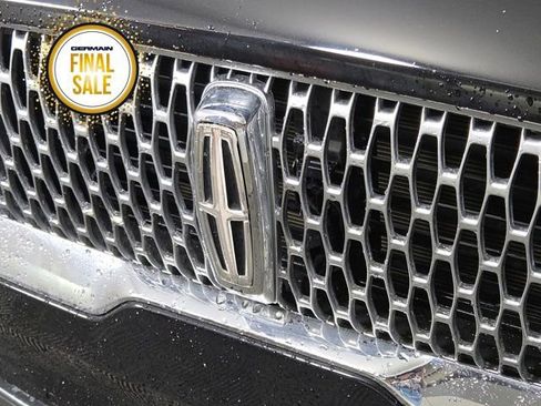 Used 2022 Lincoln Aviator Reserve w/ Equipment Group 201A image 11