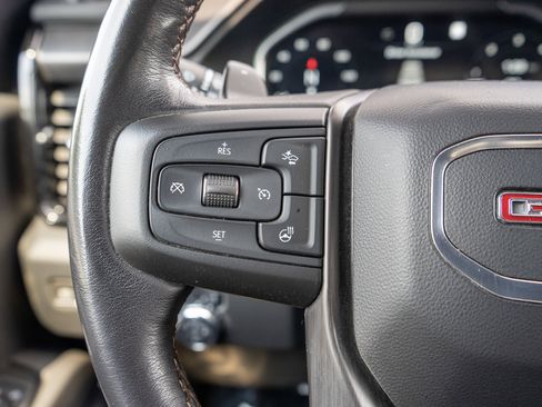 Used 2023 GMC Sierra 1500 AT4 w/ Technology Package AWD/4WD image 26