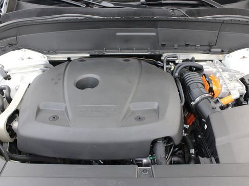 Used 2022 Volvo XC90 T8 Inscription Expression w/ Advanced Package image 36