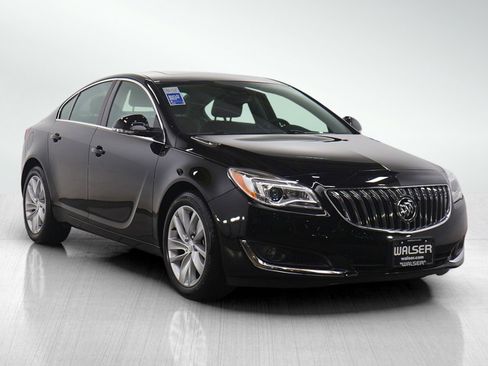 Used 2017 Buick Regal Premium w/ Driver Confidence Package #1 image 7
