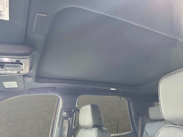 New 2026 GMC Yukon Denali w/ Sun & Power Step Package RWD image 21