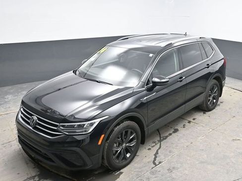 Used 2024 Volkswagen Tiguan SE image 26