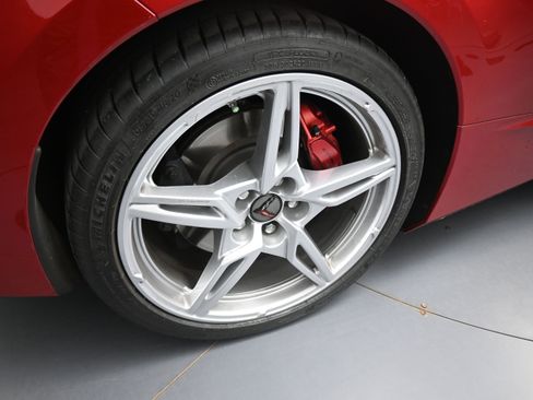 Used 2022 Chevrolet Corvette Stingray Preferred Cpe w/ Z51 Performance Package RWD image 18