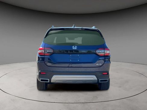 Used 2025 Honda Pilot Elite image 6