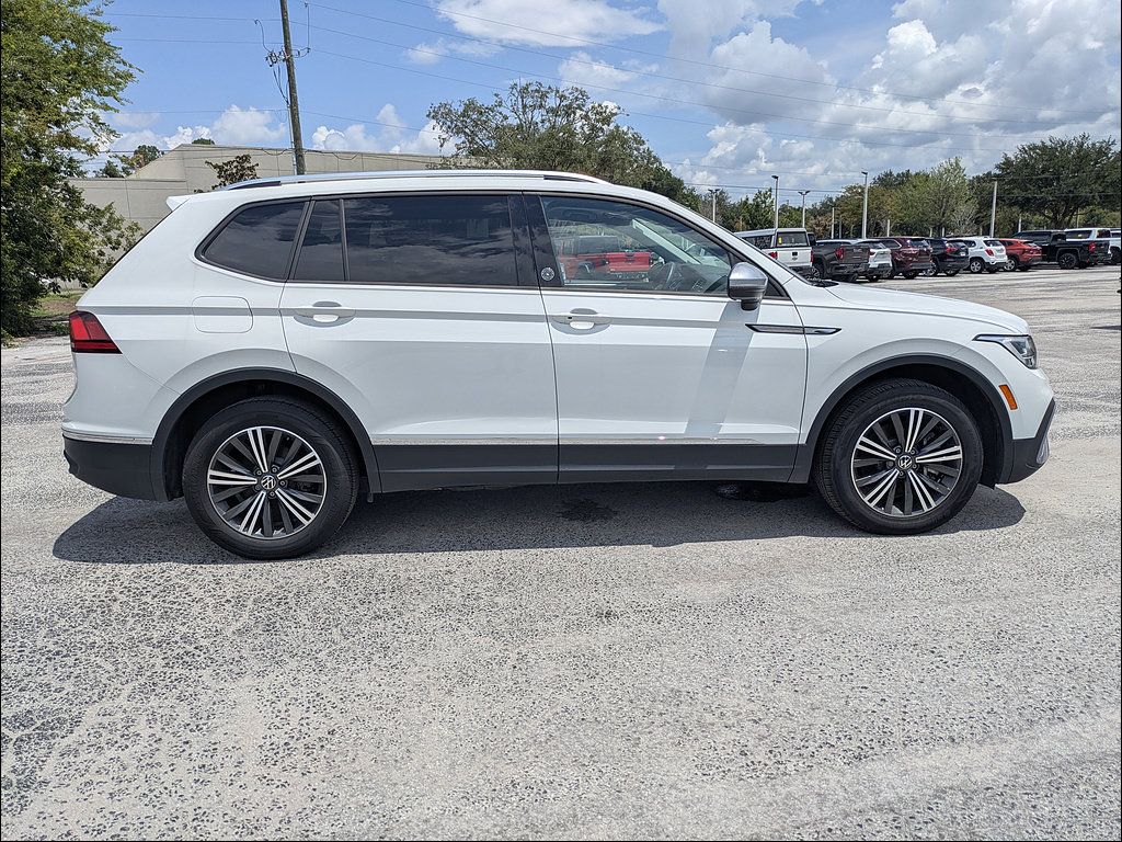 Used 2024 Volkswagen Tiguan Wolfsburg Edition AWD/4WD image 3