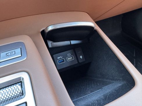 Used 2023 Genesis GV70 2.5T w/ Advanced Package image 24