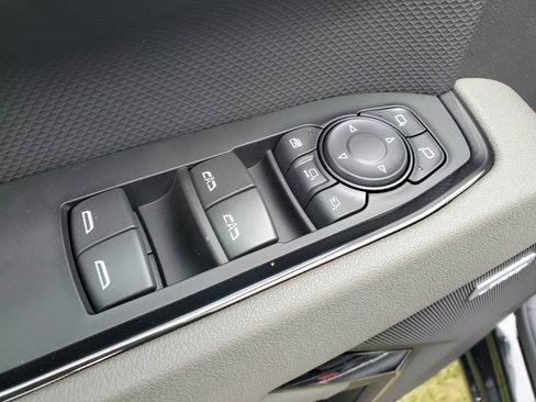 New 2026 Chevrolet Silverado 2500 ZR2 w/ LPO, Dark Essentials Package AWD/4WD image 8