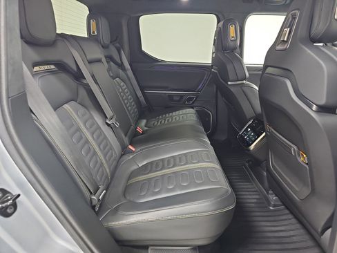 Used 2023 Rivian R1T Adventure image 22