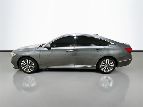 Used 2020 Honda Accord Touring image 4