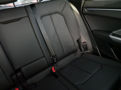 Used 2025 Audi Q3 2.0T Premium Plus w/ Premium Plus Package image 14