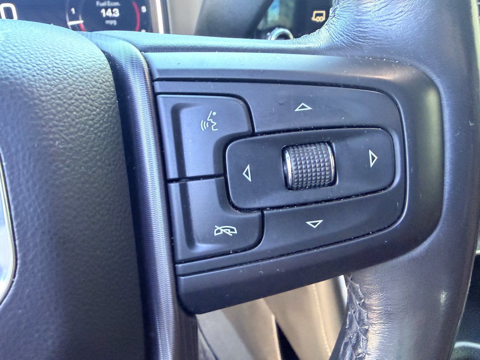 Used 2024 GMC Sierra 2500 Denali Ultimate AWD/4WD image 19