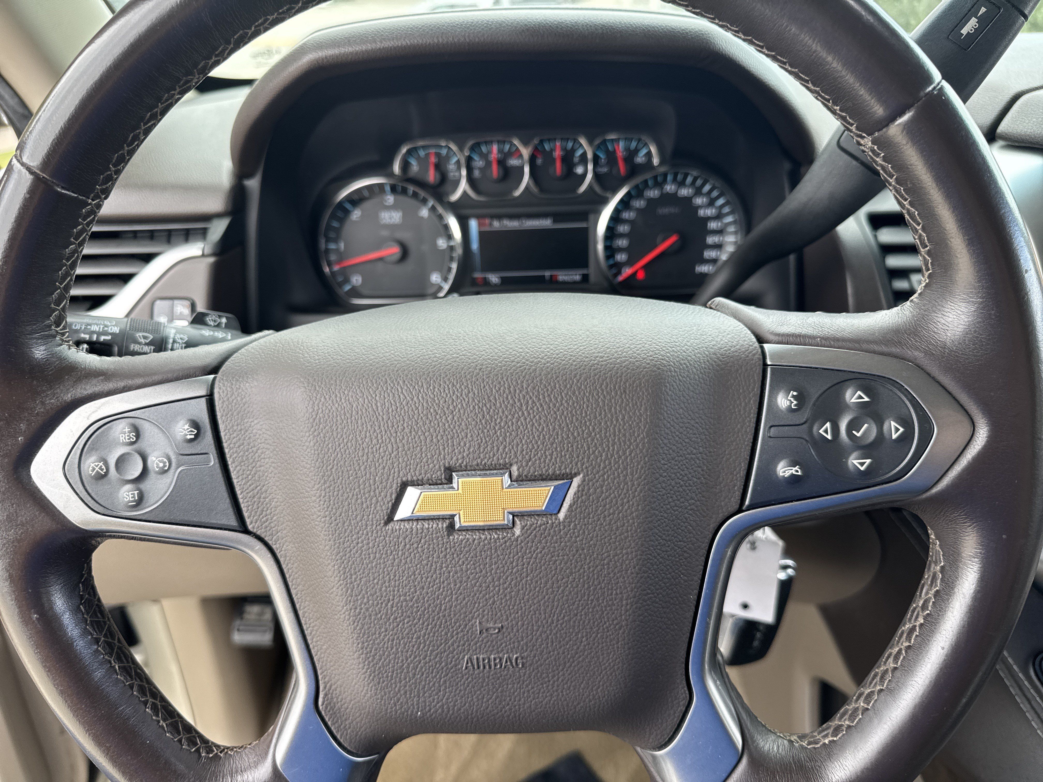Used 2015 Chevrolet Suburban LT AWD/4WD image 17