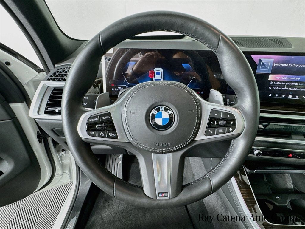 Used 2026 BMW X5 xDrive40i w/ M Sport Package AWD/4WD image 11
