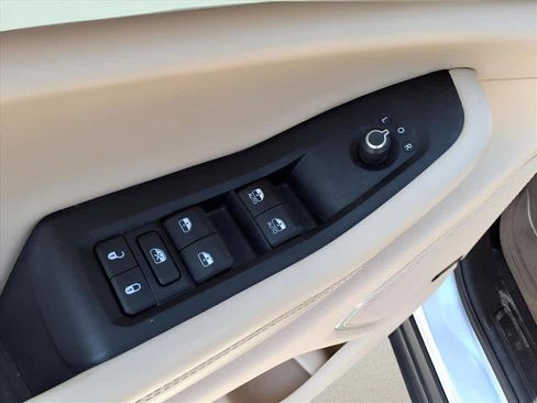 Used 2022 Jeep Grand Cherokee L Limited image 13