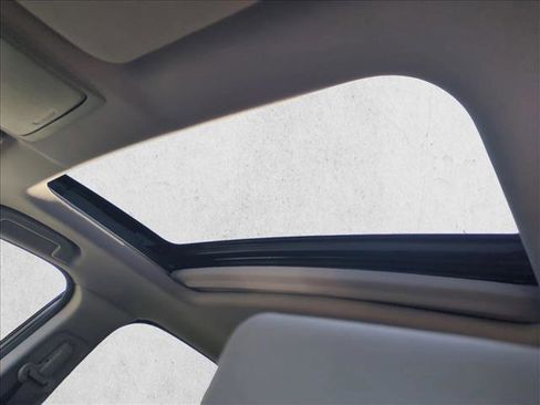 Used 2017 Honda CR-V EX-L image 15