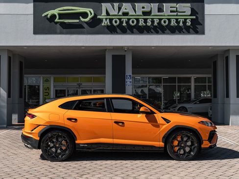 Used 2023 Lamborghini Urus Performante image 38