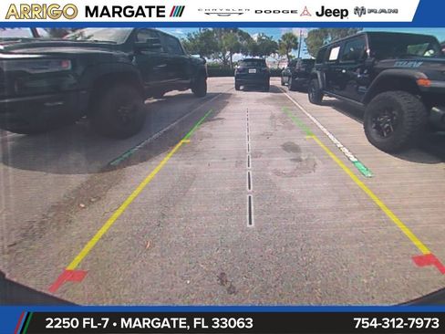 Used 2022 Jeep Gladiator Overland w/ Popular Equipment Package AWD/4WD image 22