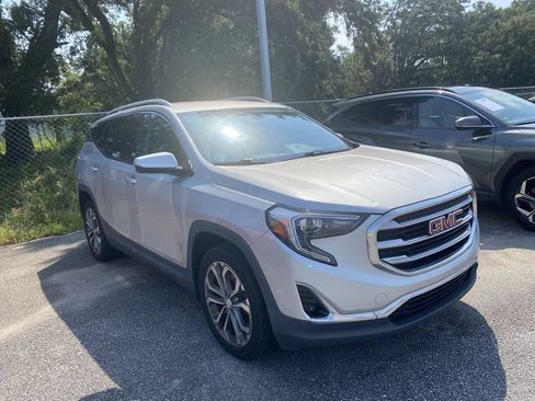Used 2019 GMC Terrain SLT FWD image 3