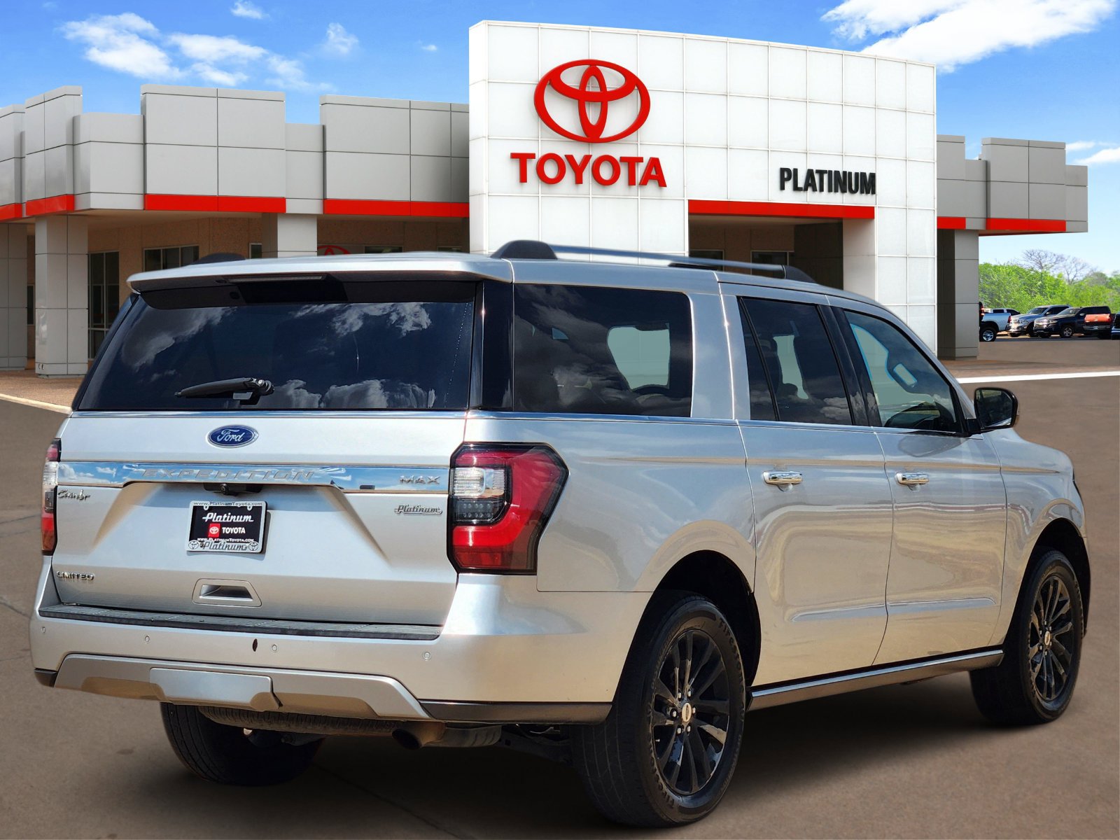 Used 2019 Ford Expedition Max Limited AWD/4WD image 4