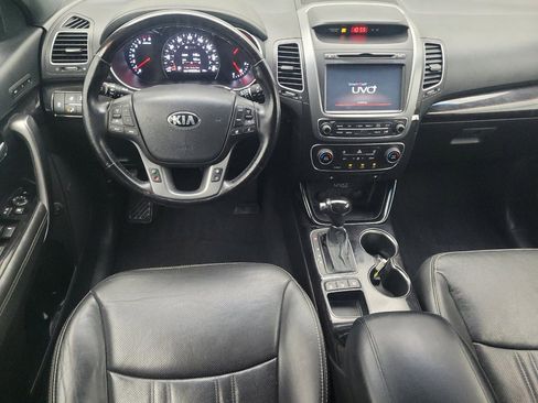 Used 2014 Kia Sorento SX w/ 3rd Row Package AWD/4WD image 22