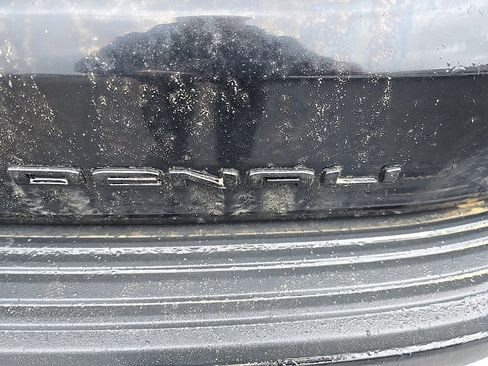 Used 2023 GMC Yukon Denali Ultimate image 6