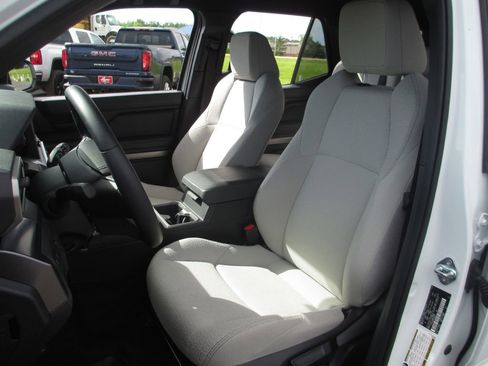 Used 2026 Toyota 4Runner SR5 AWD/4WD image 19