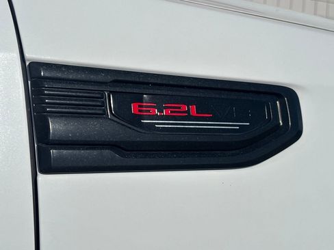 Used 2024 GMC Sierra 1500 AT4 w/ Technology Package image 34