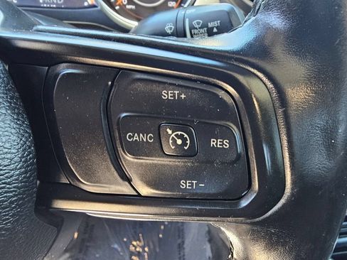 Used 2021 Jeep Gladiator Sport AWD/4WD image 27