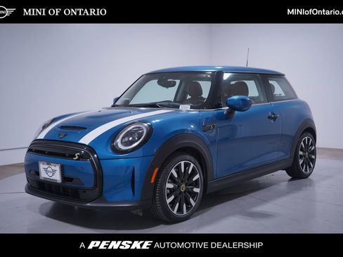 Used 2023 MINI Cooper SE image 1