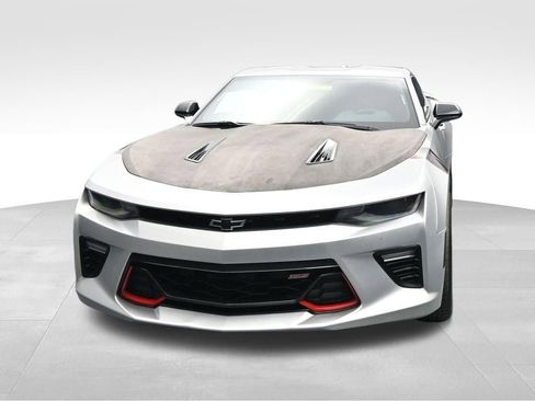 Used 2018 Chevrolet Camaro SS w/ Redline Edition RWD image 8