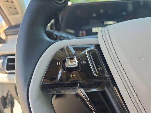 New 2026 Lincoln Aviator Reserve AWD/4WD image 25