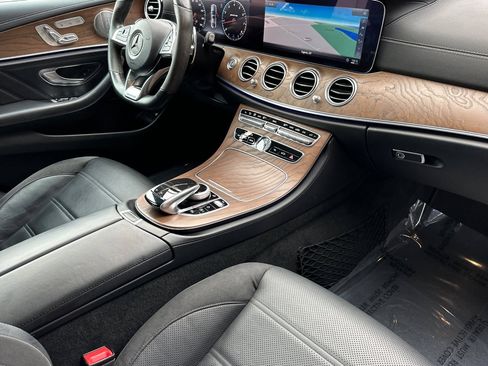 Used 2018 Mercedes-Benz E 43 AMG 4MATIC Sedan image 17