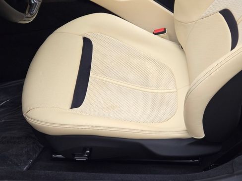 Used 2024 Ferrari Roma Spider RWD image 34