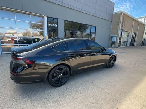 Used 2023 Honda Accord Sport image 8