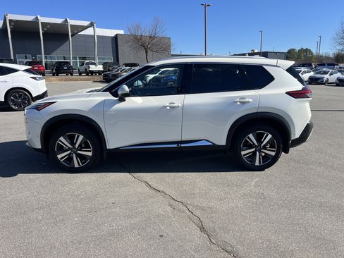 Certified 2023 Nissan Rogue Platinum w/ Platinum Premium Package image 8