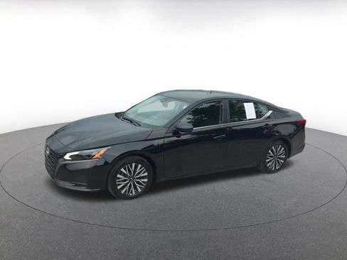 Used 2026 Nissan Altima 2.5 SV FWD image 8