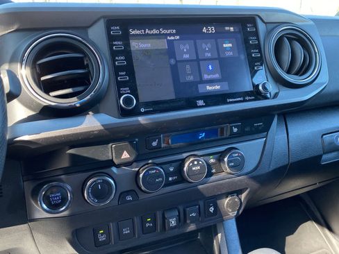 Certified 2021 Toyota Tacoma TRD Off-Road w/ TRD Premium Off Road Package image 31