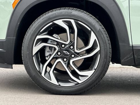 Used 2024 Chevrolet TrailBlazer RS w/ Convenience Package FWD image 36
