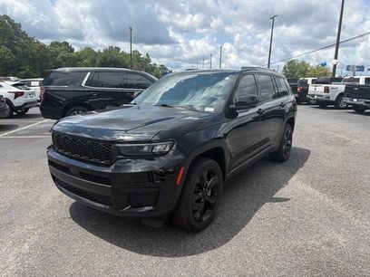Used 2024 Jeep Grand Cherokee L Laredo