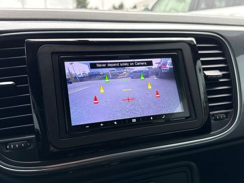 Used 2013 Volkswagen Beetle 2.5 image 20